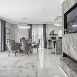 3 Bedroom Amazing In Σπίτι διακοπών