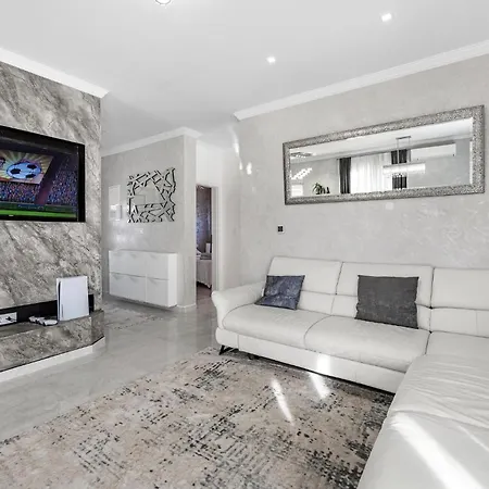 3 Bedroom Amazing In * 빌리제