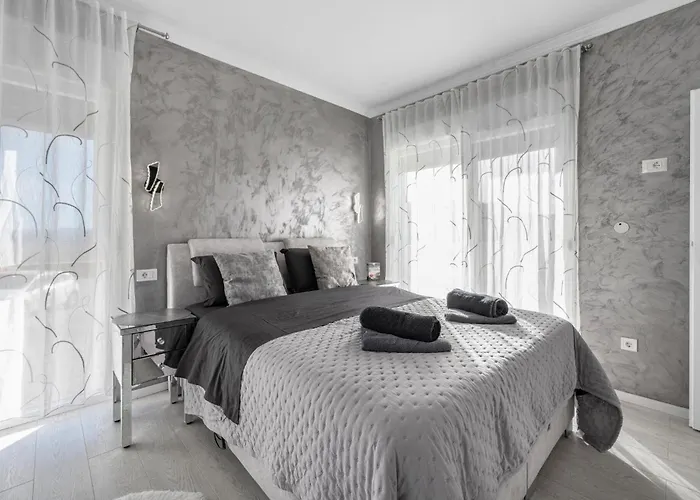 בית נופש 3 Bedroom Amazing In *