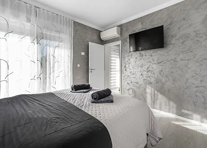 3 Bedroom Amazing In * ביליצה