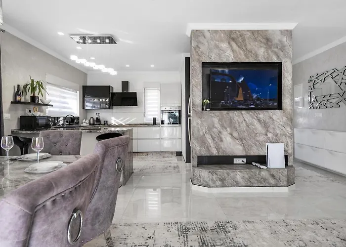 Holiday home 3 Bedroom Amazing In