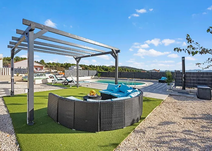 3 Bedroom Amazing In *